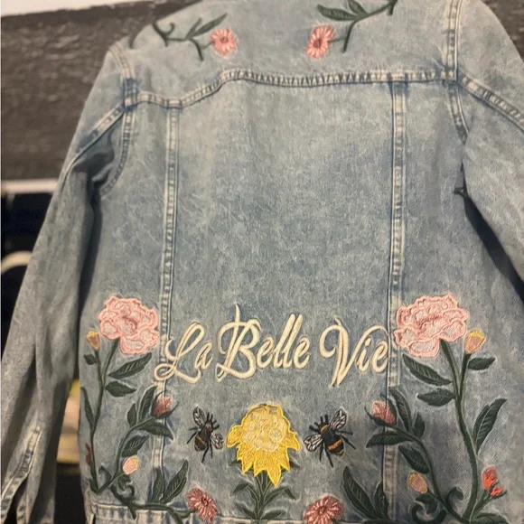 H&M Light Blue Embroidered Jean Jacket - Picture 2 of 2